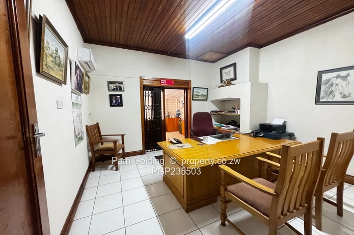 Beautiful Townhouse In A Prime Location