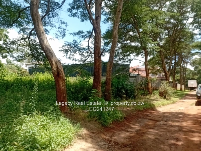 Exclusive  Property with Title Deeds,Spacious Residential Stand in Sought-After Glen Lorne