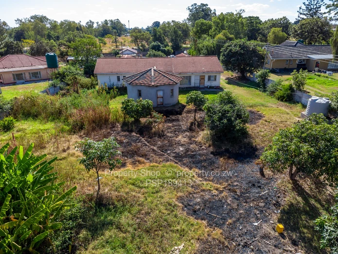 8-Bedroom Family Home for Sale in Hatfield, Harare with Borehole, 3617m²