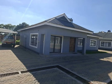 3 Bedroom Garden Flat