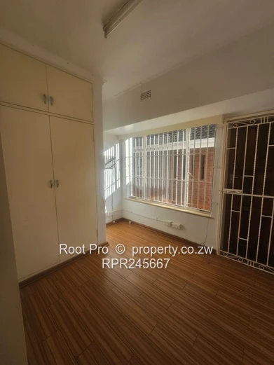 Alexandra Park Commercial/ Residential Property to Let