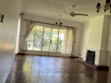 3 Bedroom Flat & Apartment