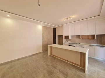 2 Bedroom Flat & Apartment