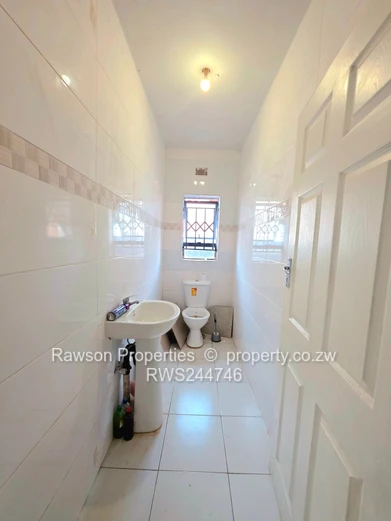 Magnificent 3 bedroomed house forsale!