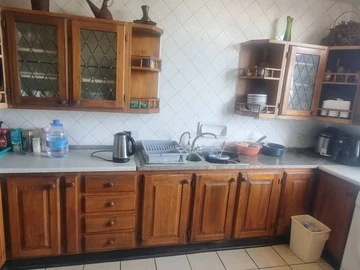 3 Bedroom Flat & Apartment
