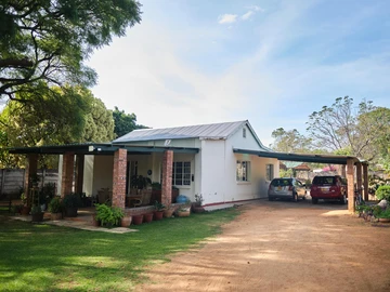 2 Bedroom House