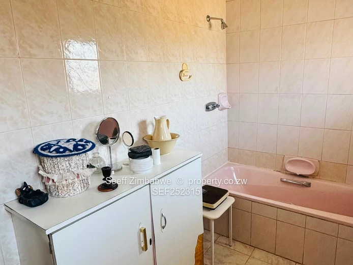 Prime 1-Acre Investment & Residential Gem in Parktown, Waterfalls!