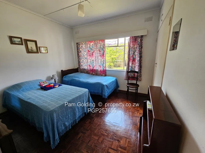 Comfortable 3-Bed Burnside Home