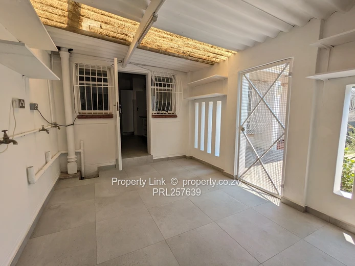 Bridgeways Renovated 3-Bed Townhouse - Available Immediately!