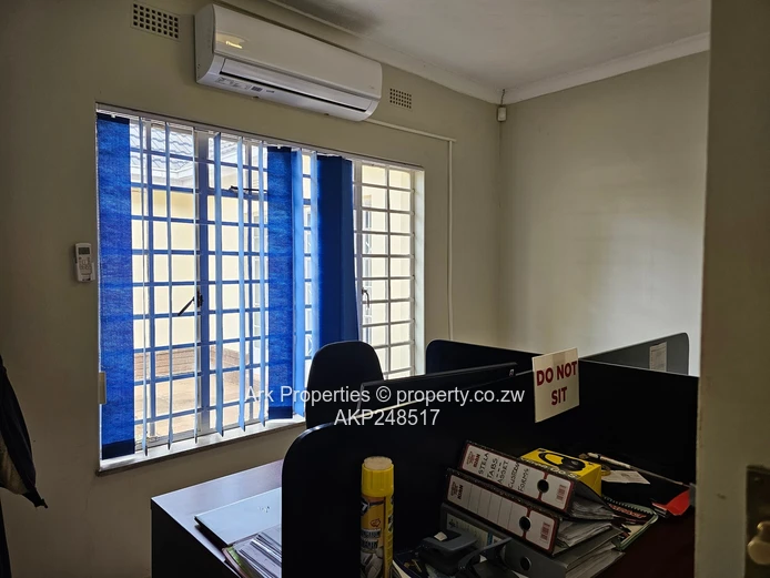 Commercial Property To Let – Churchill Ave, Gunhill