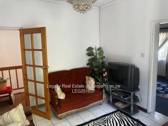 Grand Residence With Pool & Beautiful Gardens,Premium Property In The Heart Of Vainona. (Sole Mandate)
