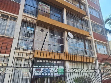 3 Bedroom Flat & Apartment