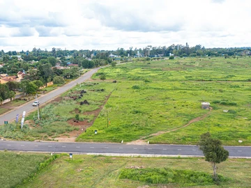 Commercial & Industrial Land