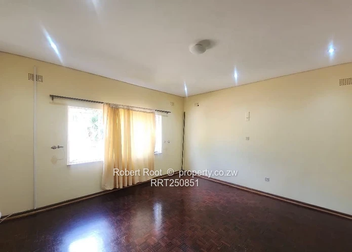 Charming 3 bedroom family home to let in Northwood