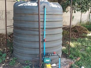 2 Bedroom Flat & Apartment