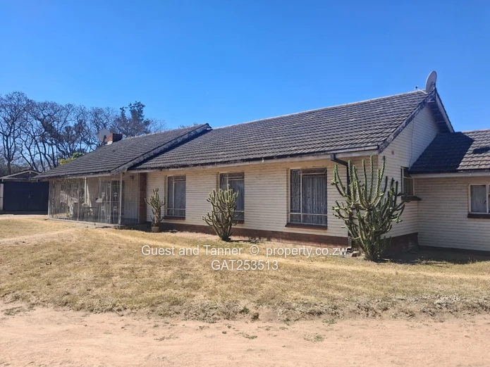 Golden Oldie Spacious Family Home for Sale - Hatfield 