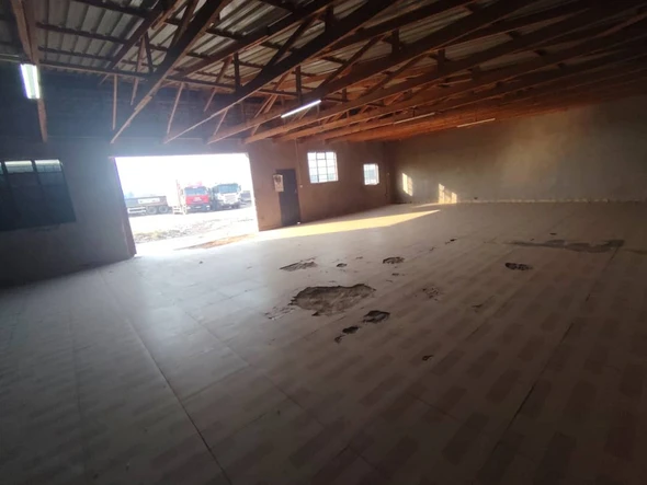Warehouse & Factory