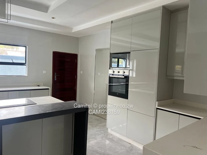 Highlands close to highland park brand new 4 bed main en-suite with prolific borehole 