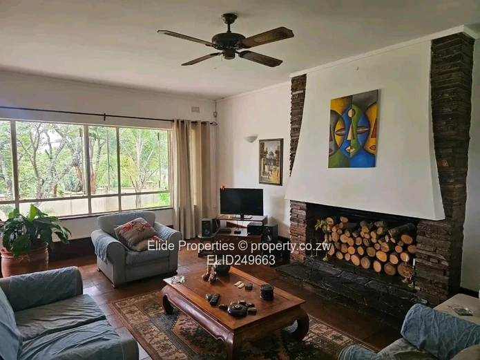 Spacious 3-Bed Avondale Home on 3291m² with Pool & Borehole