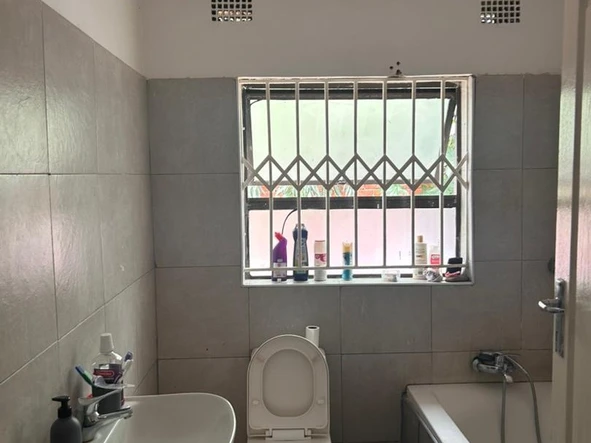 2 Bedroom Garden Flat