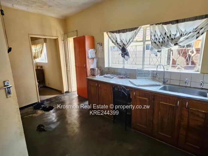 4-Bed Home with 2 bedroomed Flatlet, Garden in Marondera/morningside