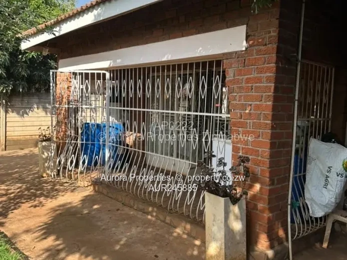 House For Sale in Bloomingdale