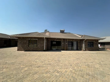 2 Bedroom Garden Flat