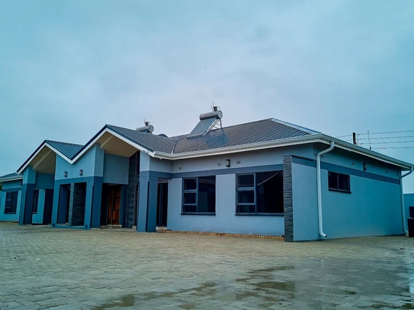 3 Bedroom Garden Flat