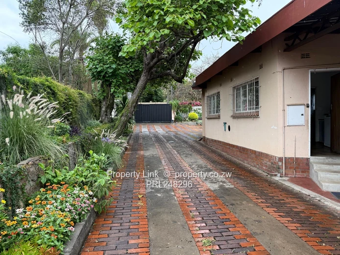 Unfurnished 4-Bed House with Pool Available Immediately