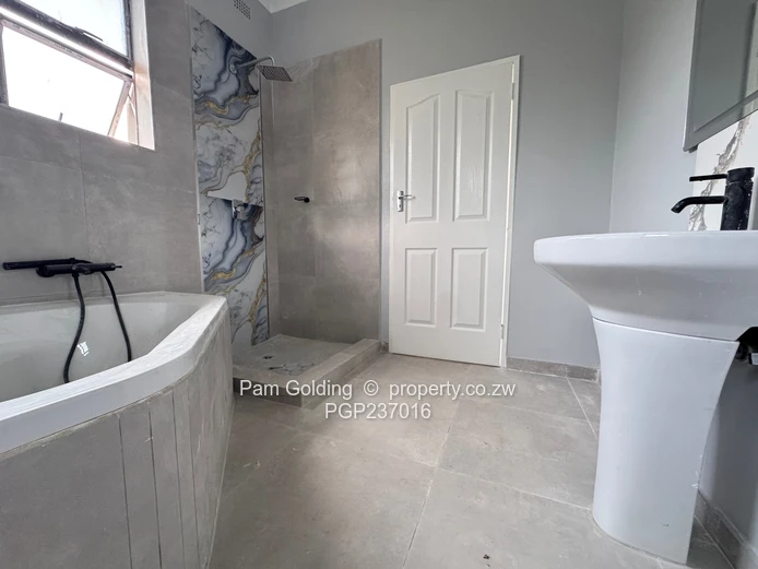 Modern Townhouse - Northwood