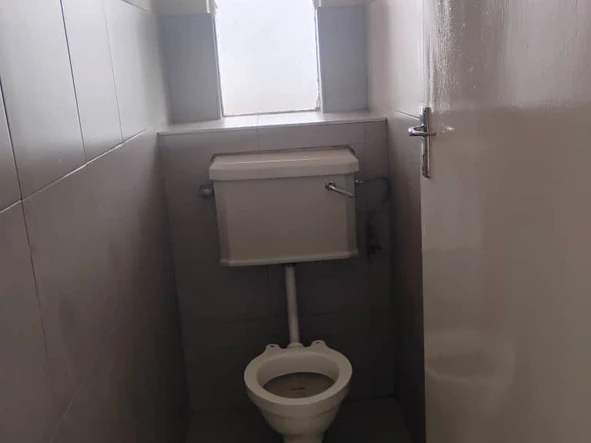 2 Bedroom Flat & Apartment