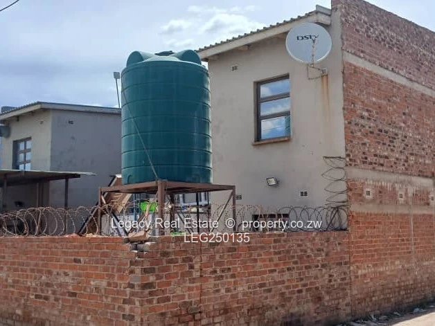 Southlea Park Retail Block with Borehole & Water Tank — 600m² (Sole Mandate)