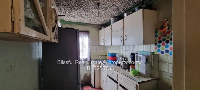 3 Bedroom house for sale in zengeza 5