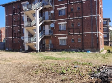 3 Bedroom Flat & Apartment