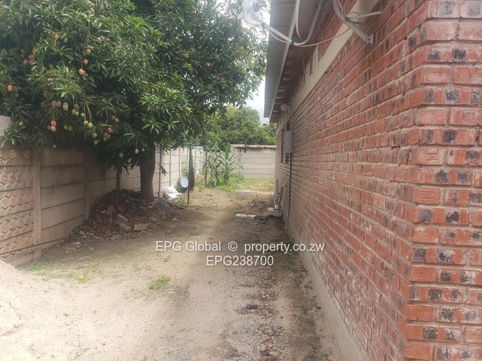 Solid Family house for sale 