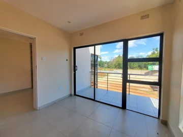 4 Bedroom Flat & Apartment