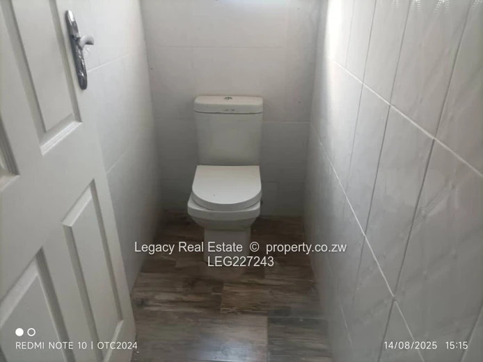 Neat and  spacious apartment 