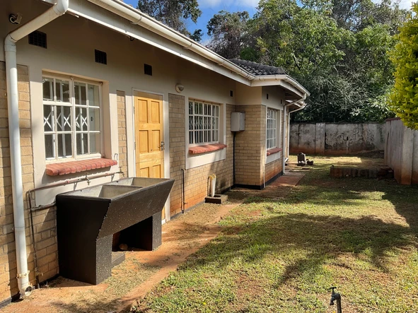 3 Bedroom Flat & Apartment