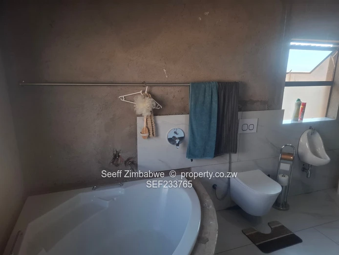 Ganges Road Frontage