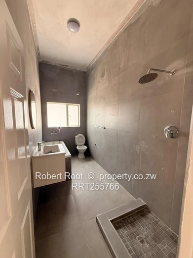 Lovely 4 bed cluster with upstairs loft!