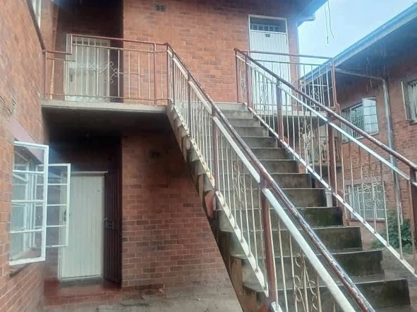 3 Bedroom Flat & Apartment