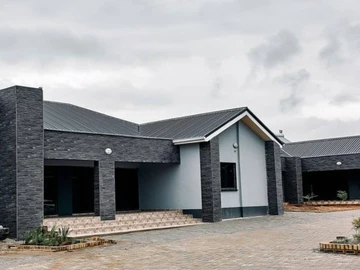 3 Bedroom Garden Flat