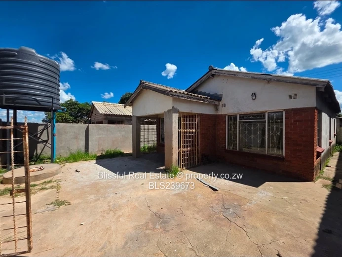 Chitungwiza Unit M house for sale 