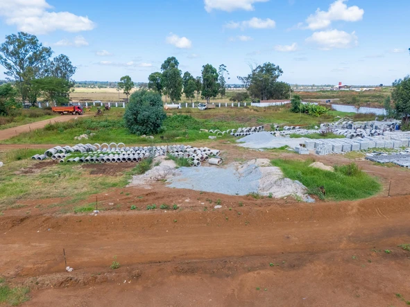 Stands & Residential Land