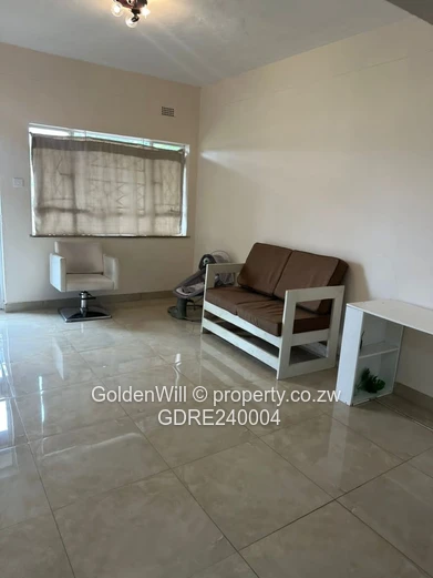 Garden flat for Sale