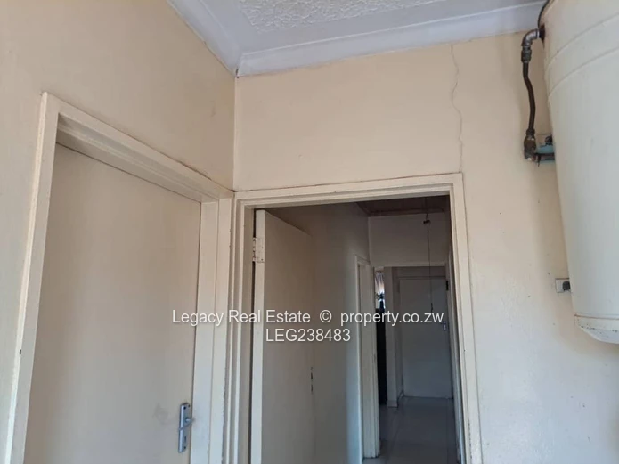 Spacious 4-Bedroom Full House to Rent – Warren Park D