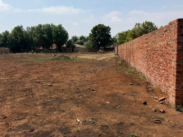 Stands & Residential Land