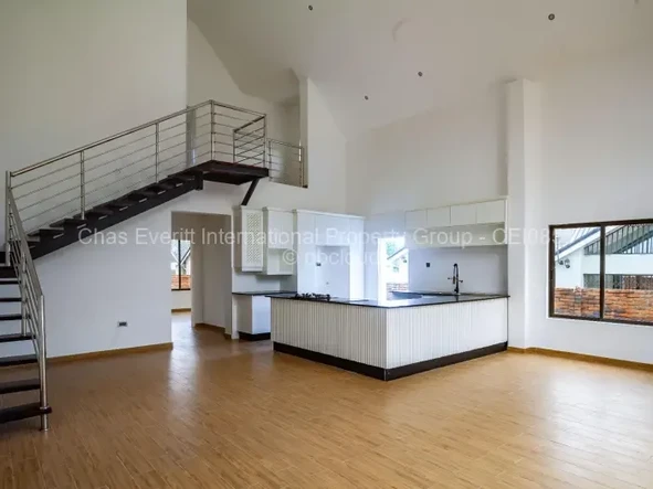 3 Bedroom Flat & Apartment