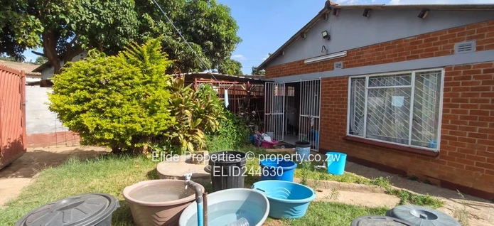 Budiriro 4-Bed Brick Home with Borehole & Fitted Kitchen (Sole Mandate)