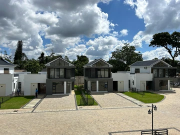 4 Bedroom Townhouse Complex